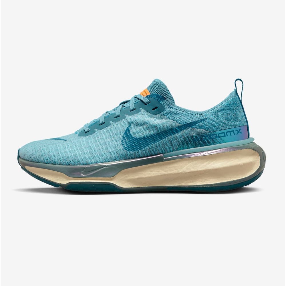 Men’s 11 Nike Invincible 3